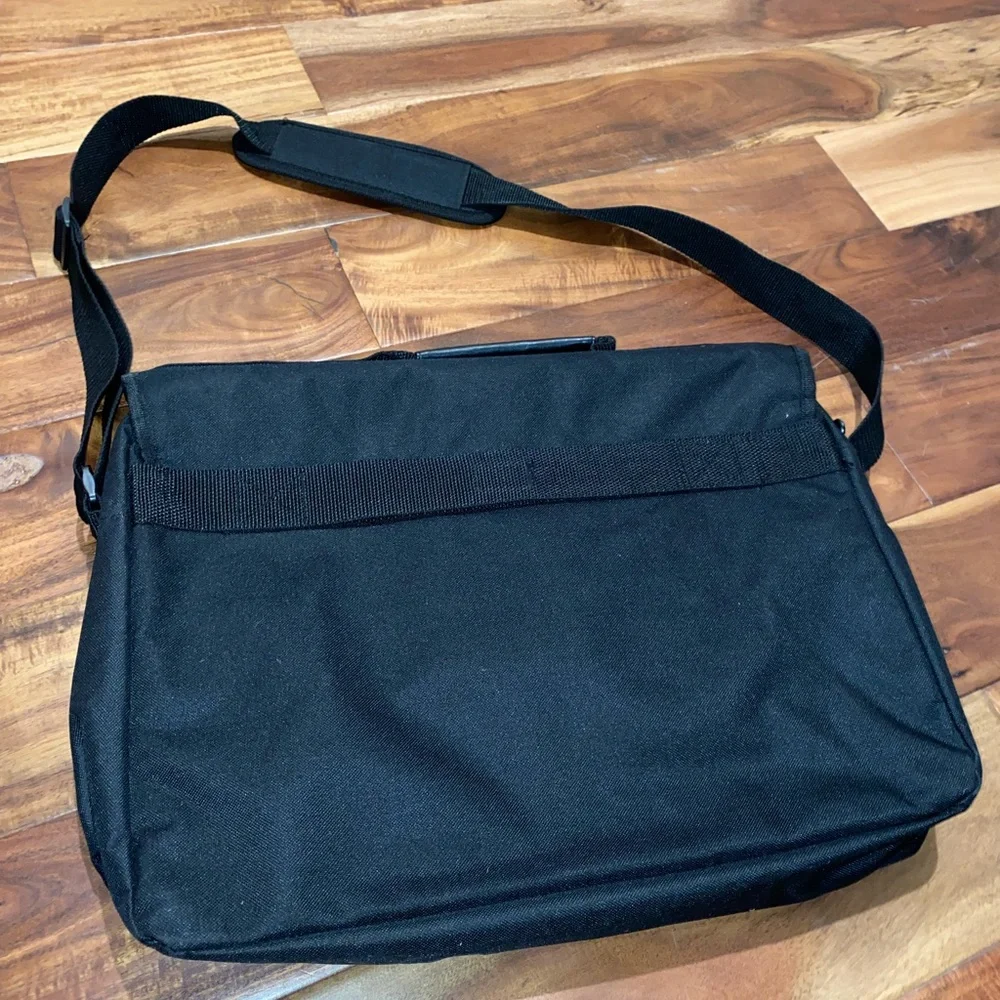 HP Dual Laptop Sleeve Shoulder Bag